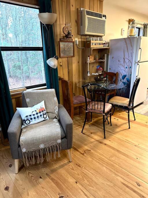 Private Cozy Cabin In The Woods With Great View ميرفي المظهر الخارجي الصورة