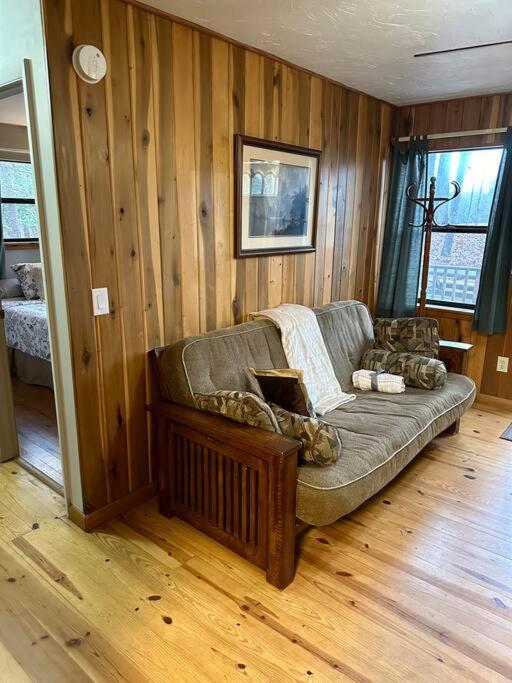 Private Cozy Cabin In The Woods With Great View ميرفي المظهر الخارجي الصورة